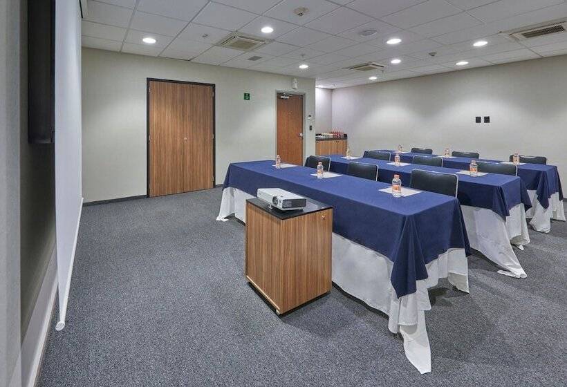Fotos del hotel City Express Tijuana Río:  44