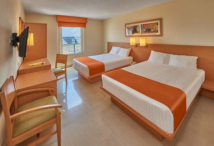 Fotos del hotel City Express Mazatlan:  2