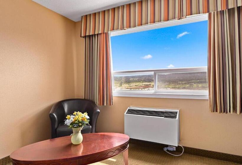בית מלון כפרי Coast Fraser Inn