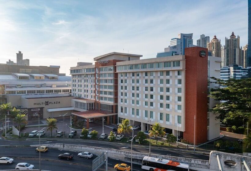 Courtyard By Marriott Panama Multiplaza Mall