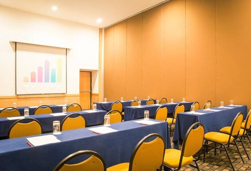 هتل Fiesta Inn Culiacan