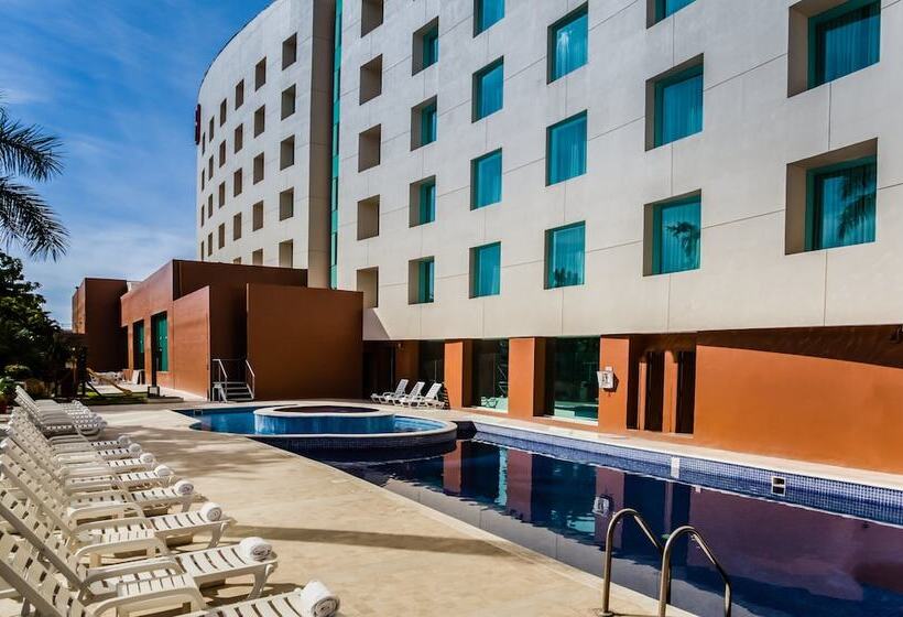 هتل Fiesta Inn Culiacan