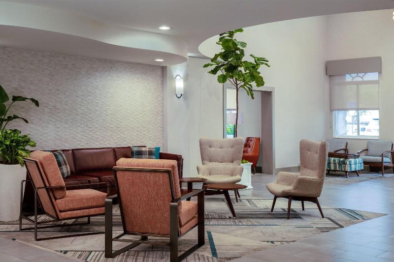 هتل Four Points By Sheraton Fort Lauderdale Airport  Dania Beach