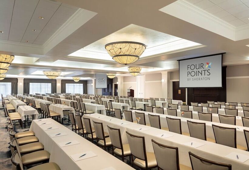 בית מלון כפרי Four Points By Sheraton Norwood Conference Center