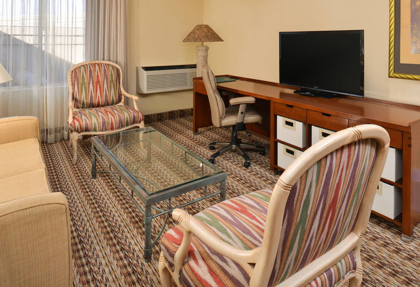 בית מלון כפרי Quality Inn Oklahoma City Airport