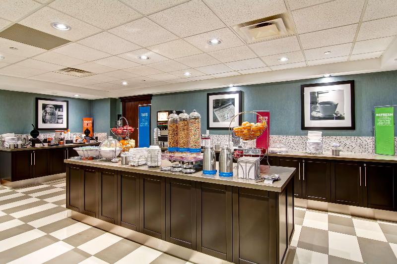 هتل Hampton Inn By Hilton Sudbury