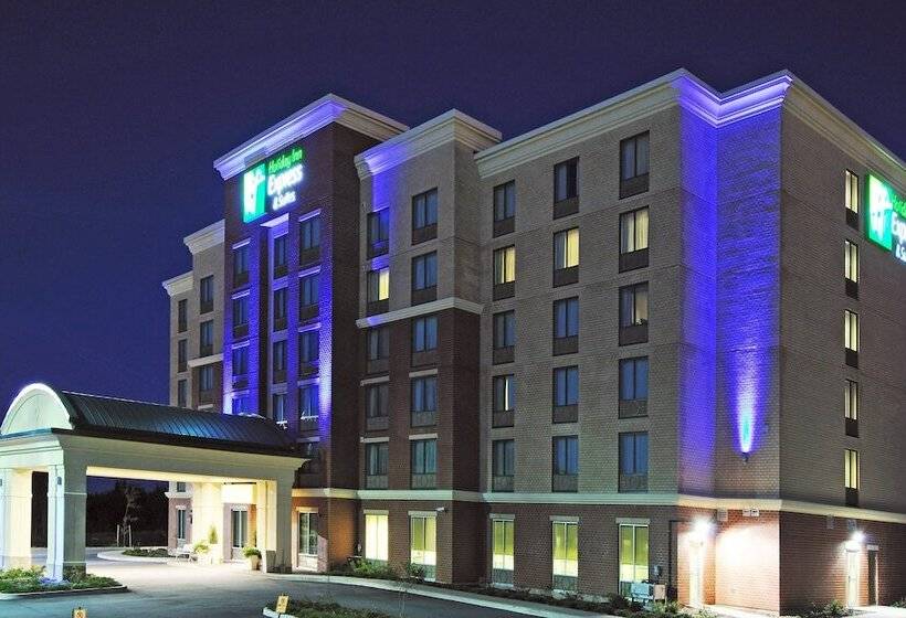 هتل Holiday Inn Express & Suites Halifax Airport, An Ihg