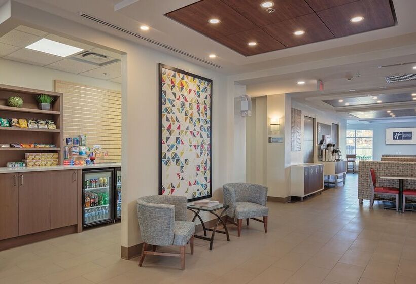 هتل Holiday Inn Express & Suites   Belleville, An Ihg