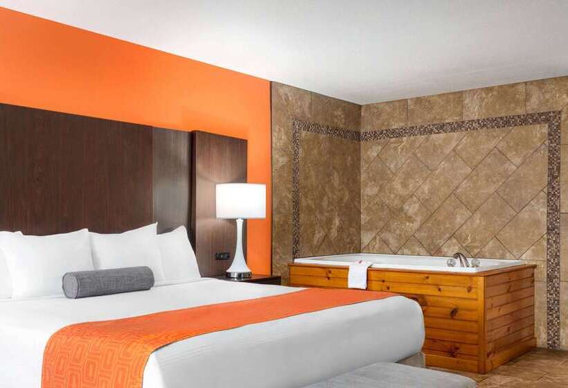 هتل Howard Johnson By Wyndham Pigeon Forge