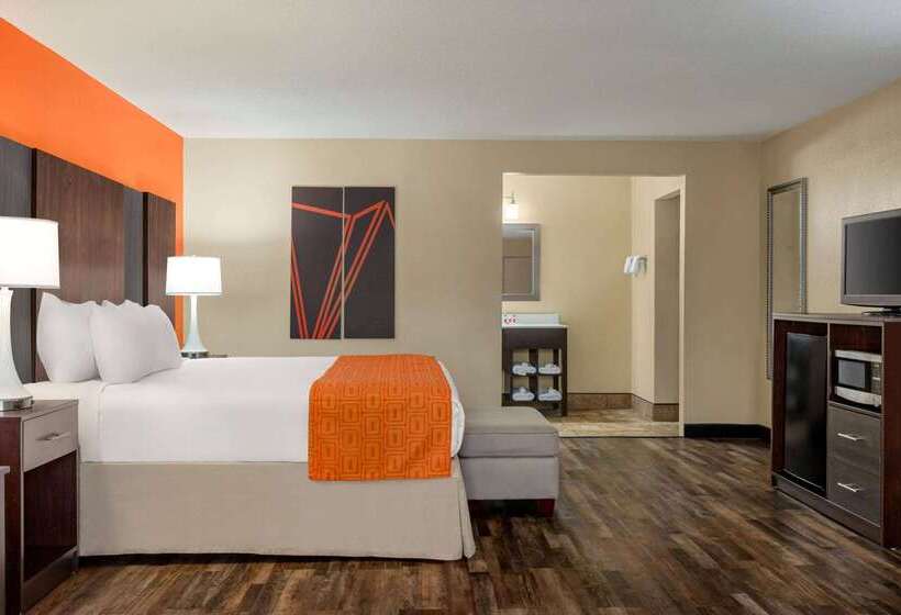 هتل Howard Johnson By Wyndham Pigeon Forge