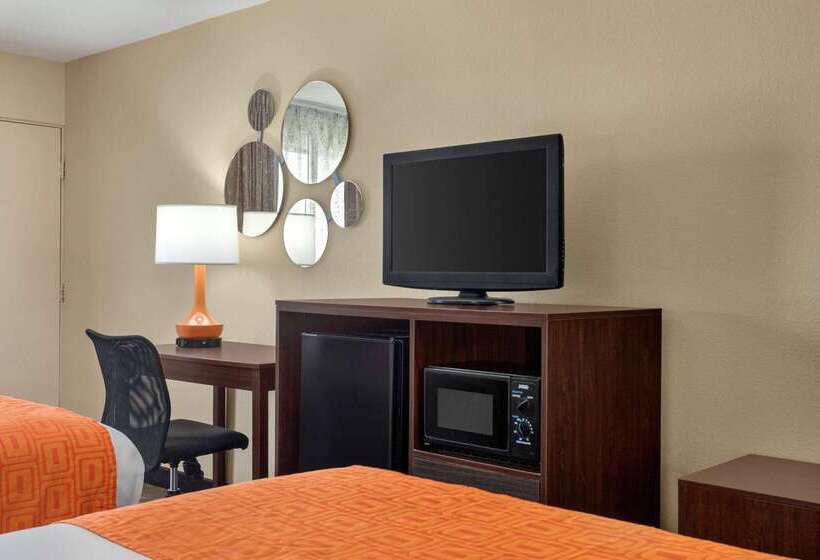 فندق Howard Johnson By Wyndham Pigeon Forge