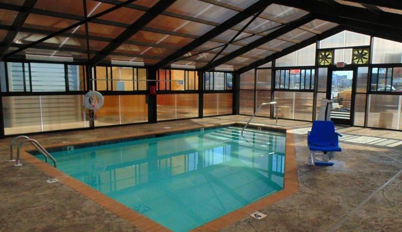 هتل Howard Johnson By Wyndham Pigeon Forge