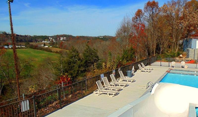 هتل Howard Johnson By Wyndham Pigeon Forge
