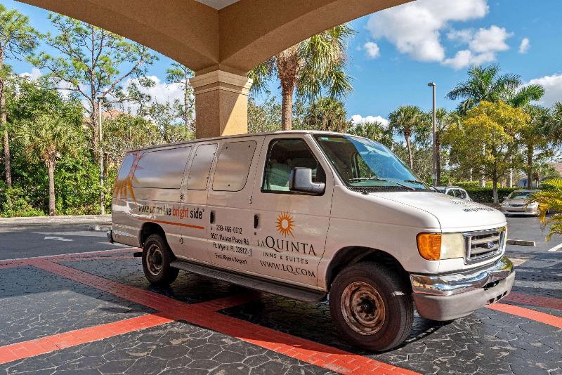 בית מלון כפרי La Quinta Inn And Suites Fort Myers I75