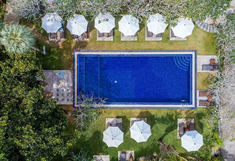 هتل Nai Yang Beach Resort & Spa