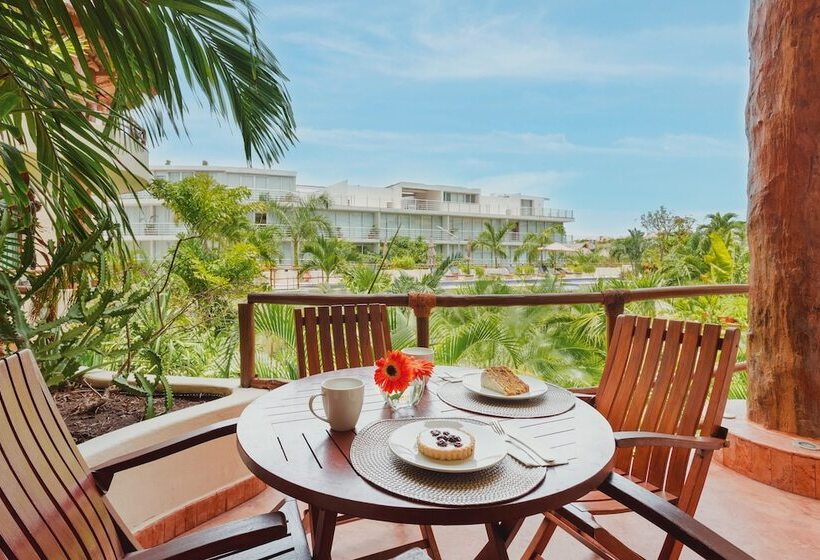 Fotos del hotel Porto Playa Condo Hotel And Beach Club:  2