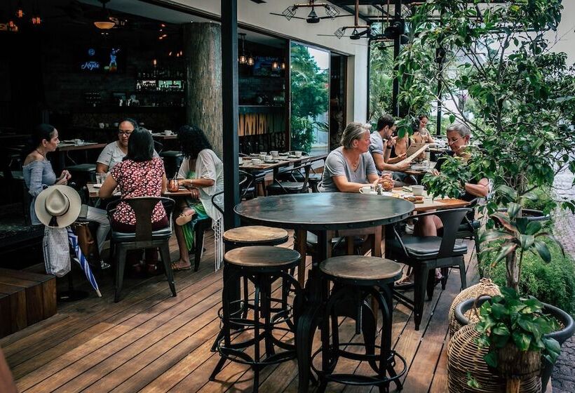 Fotos del hotel Porto Playa Condo Hotel And Beach Club:  8