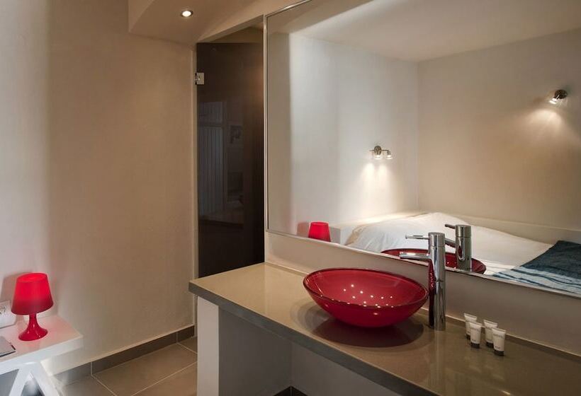 هتل Regina Mare Adults Only