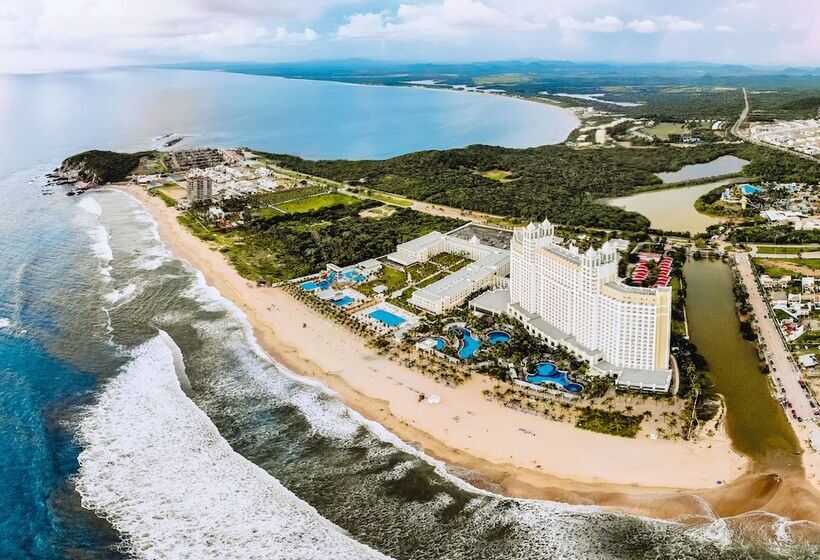 Hotel Riu Emerald Bay - All Inclusive