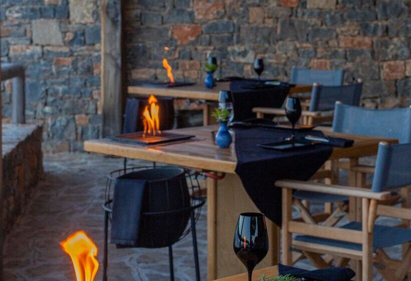 هتل Aquila Elounda Village Resort, Suites & Spa