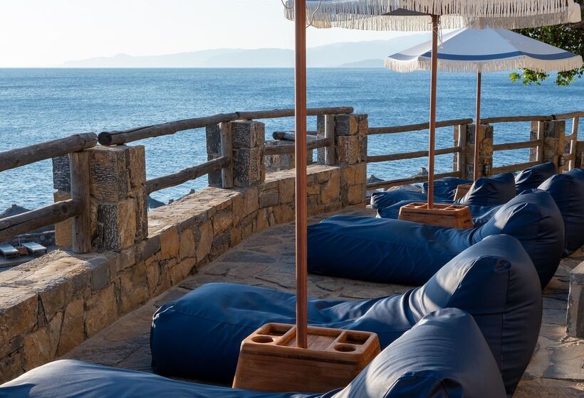 هتل Aquila Elounda Village Resort, Suites & Spa