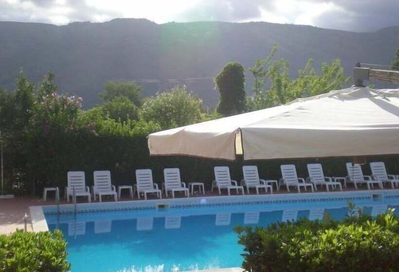 هتل Seven Residence