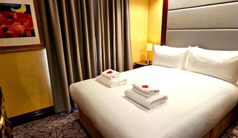 Fotos del hotel Hyde Park International Member of Park Grand London:  8