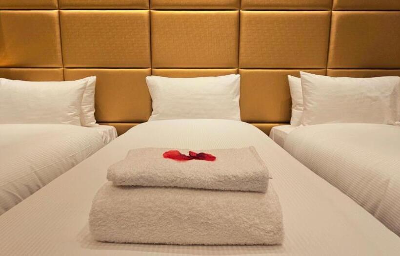 Fotos del hotel Hyde Park International Member of Park Grand London:  23