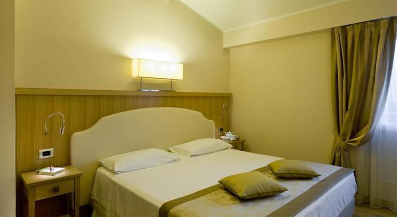 Fotos del hotel Sirmione: 1 Fotos del hotel Sirmione: 1