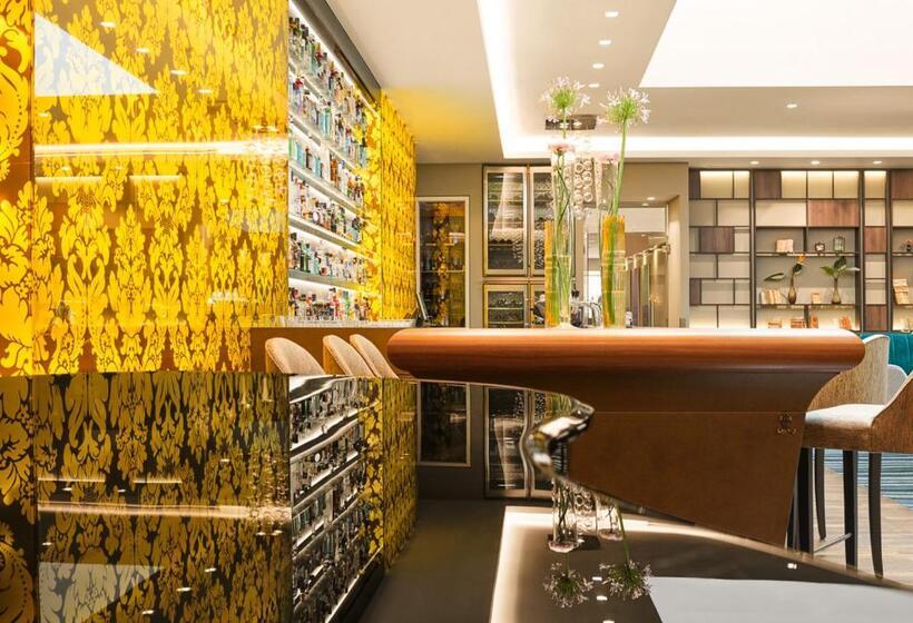 Fotos del hotel Steigenberger Hotel Herrenhof:  42