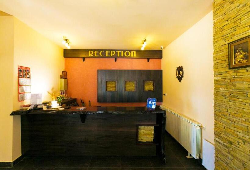 استراحتگاه Romantica Forest Guest House