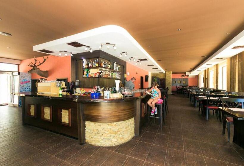 استراحتگاه Romantica Forest Guest House