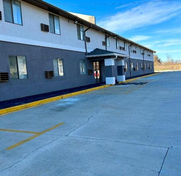 هتل Rodeway Inn