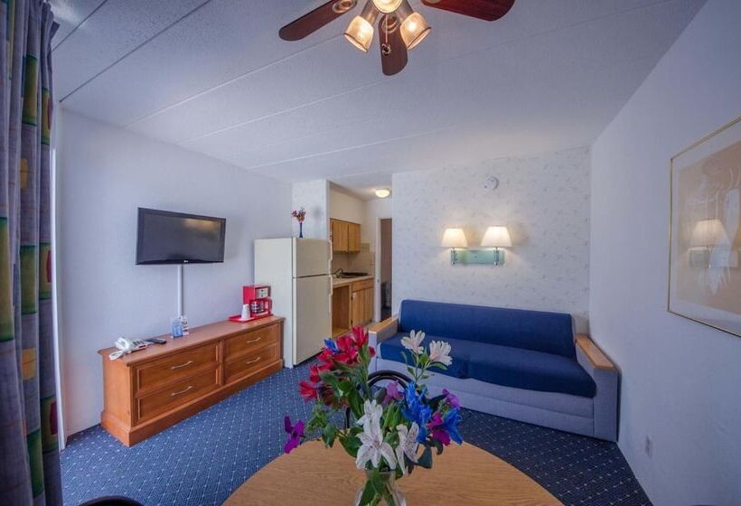 مُتل Compass Family Resort