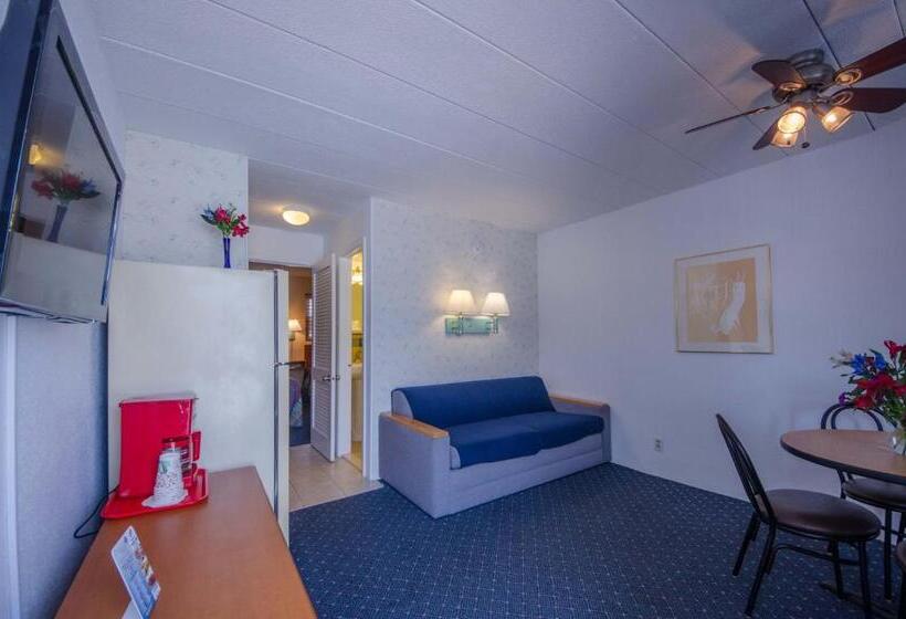 مُتل Compass Family Resort