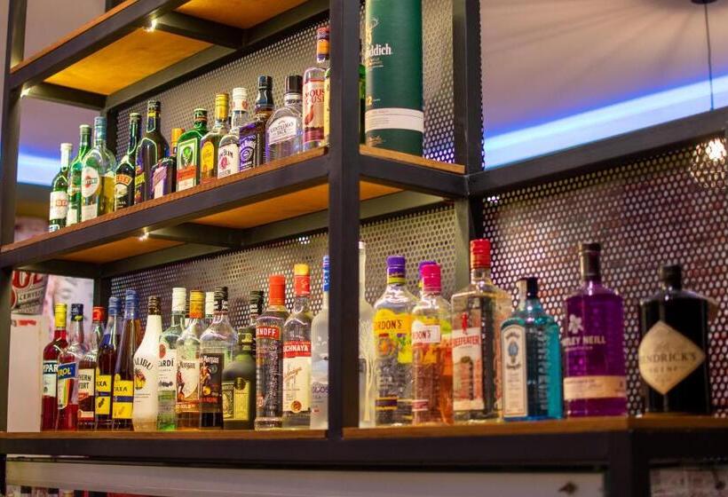 هتل Harriets Apartments