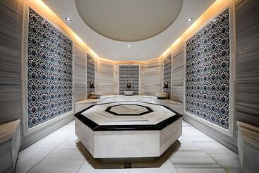 هتل Ramada By Wyndham Erbil Gulan Street