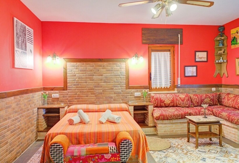 Delightful Rural Apartment With Shared Garden, Jacuzzi, Sauna And Swimming Pool