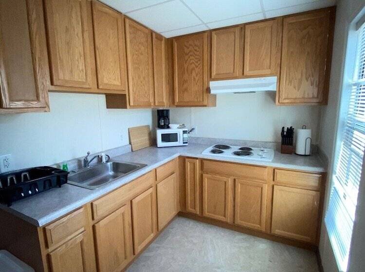 호텔 Ibex  Workforce Housing