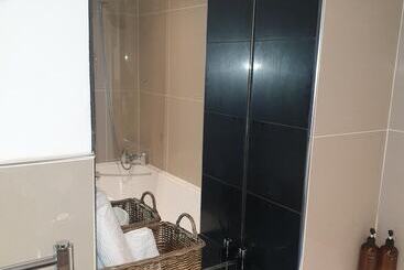 Monkton Court House B&b