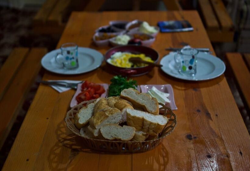 بنسيون Taurus Guest House