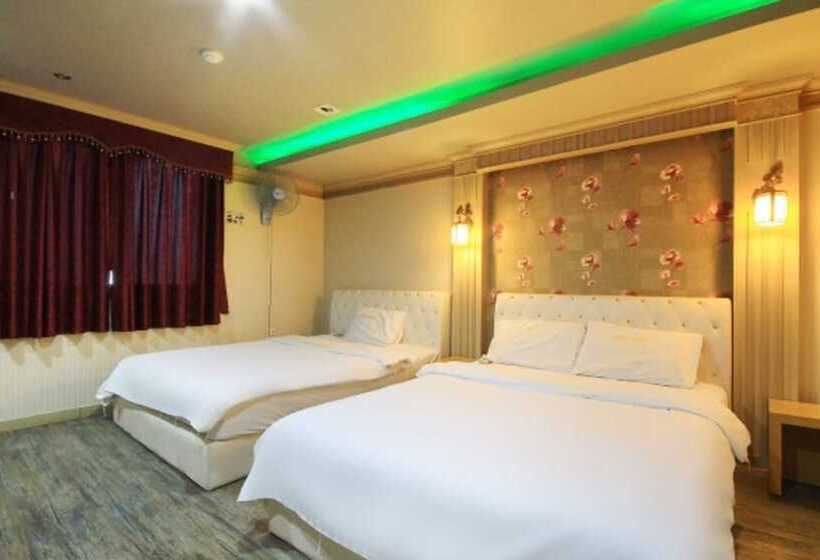 Hill Motel