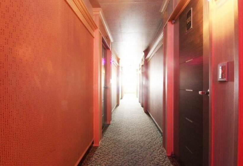 Hill Motel