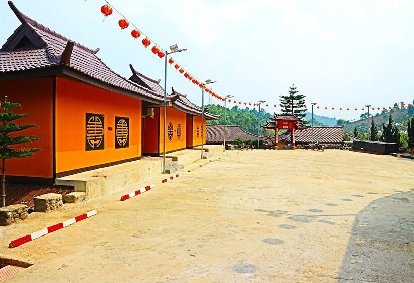 هتل Chasa Rakthai Resort