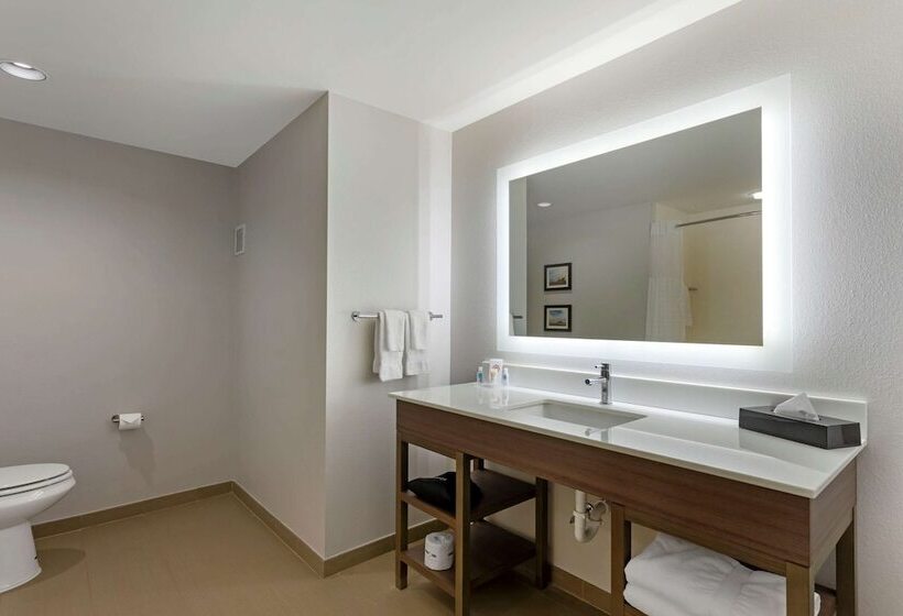 هتل Comfort Inn