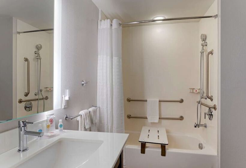هتل Comfort Inn