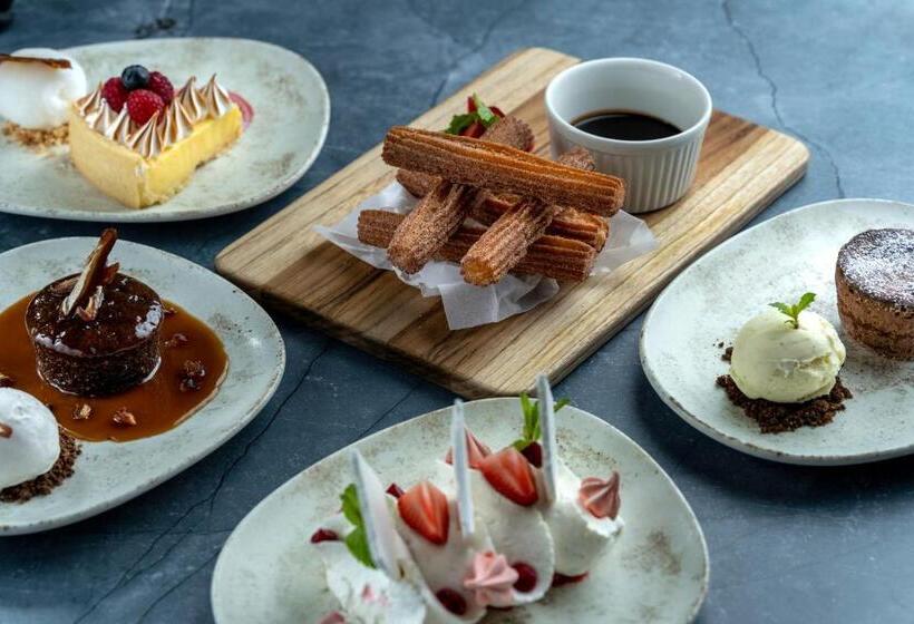 Fotos del hotel Radisson Hotel Dubai Damac Hills:  44