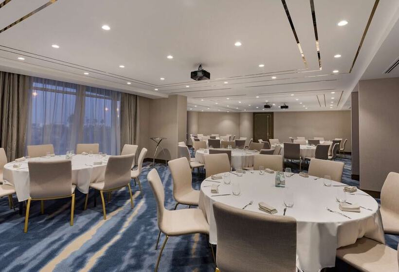 Fotos del hotel Radisson Hotel Dubai Damac Hills:  5