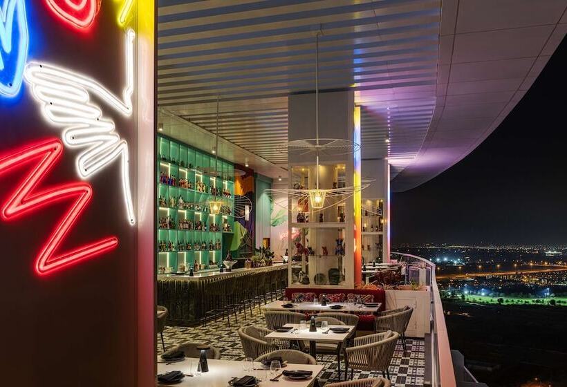 Fotos del hotel Radisson Hotel Dubai Damac Hills:  21