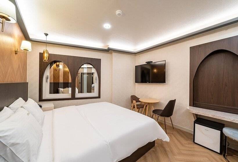 مُتل Busan Hadan E Palace